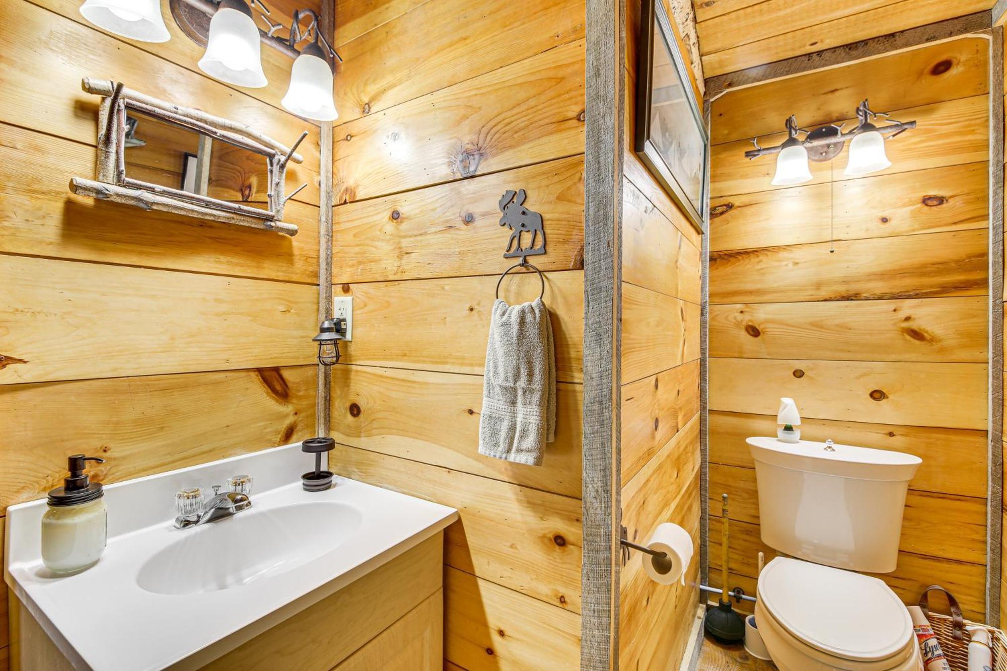 Rustic Searsport Cabin Loft And Sunroom On 10 Acres Buitenkant foto
