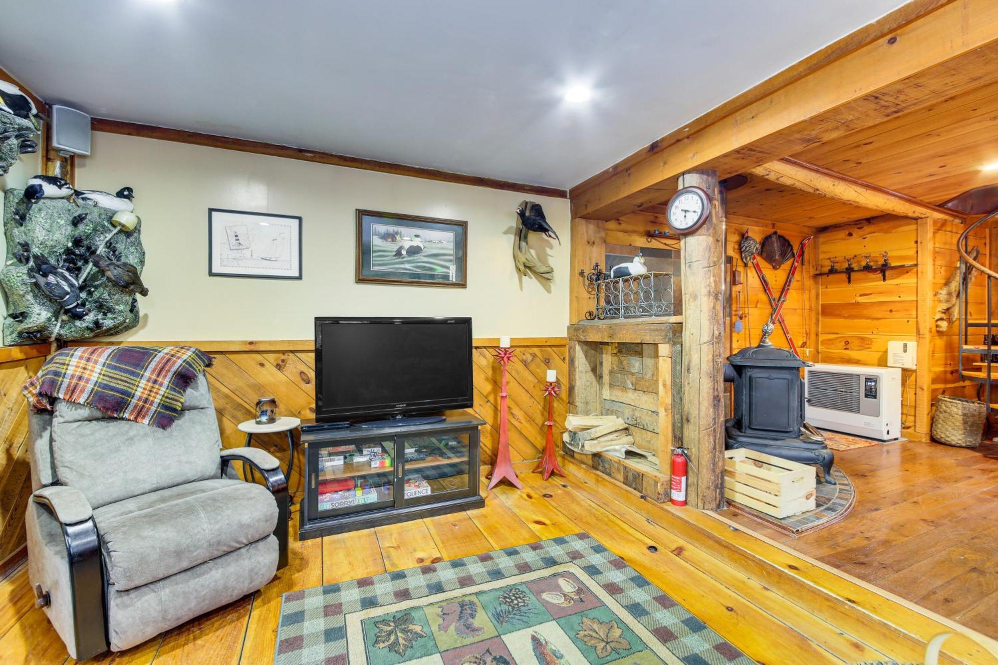Rustic Searsport Cabin Loft And Sunroom On 10 Acres Buitenkant foto
